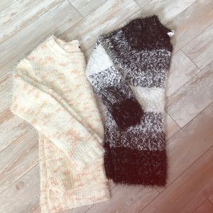 Lot of two eyelash sweaters - medium